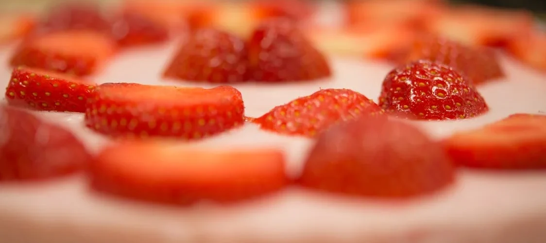 Strawberry Cake: The Ultimate Comfort Food for Every Season